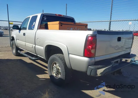 2004 Chevrolet Silverado 2500Hd Ls из США, поврежденный, VIN 1GCHC29U54E358747
